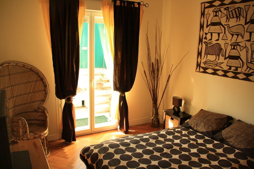 6 Bedrooms Seaview House, Old Town Nice Bagian luar foto