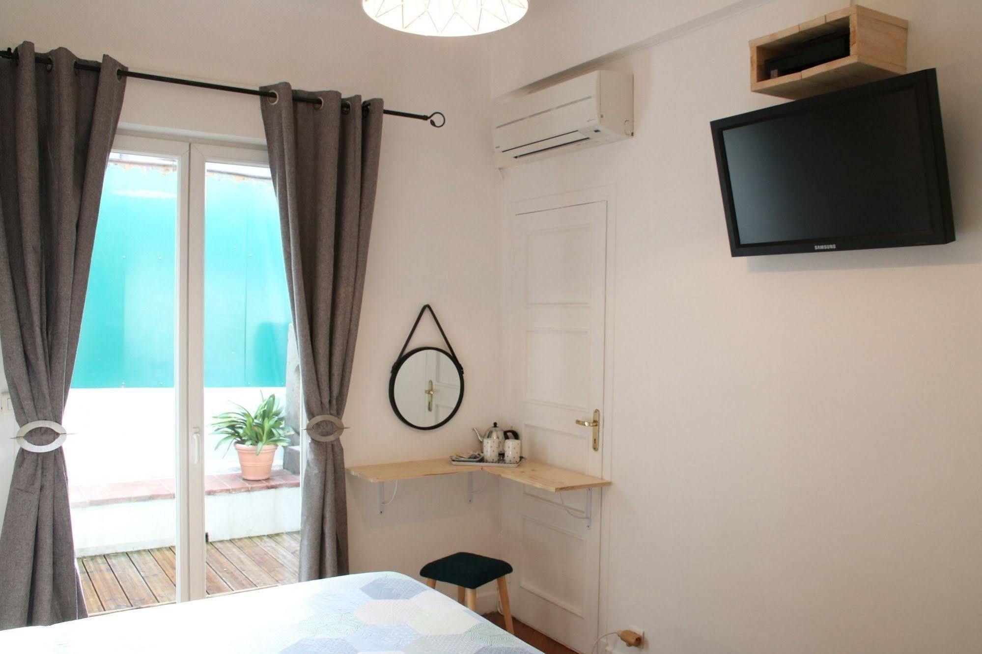 6 Bedrooms Seaview House, Old Town Nice Bagian luar foto